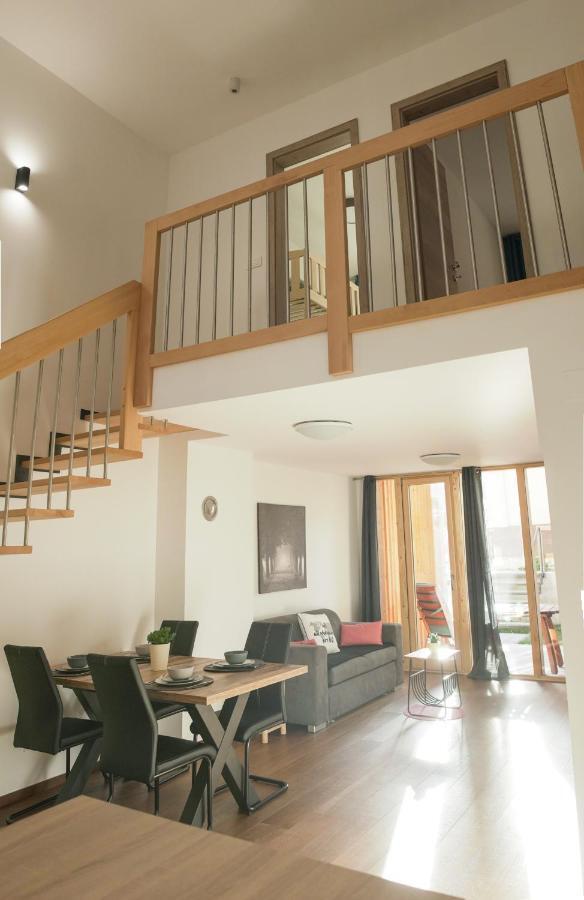 Ski And Bike Apartment Rusovc Kranjska Gora Buitenkant foto