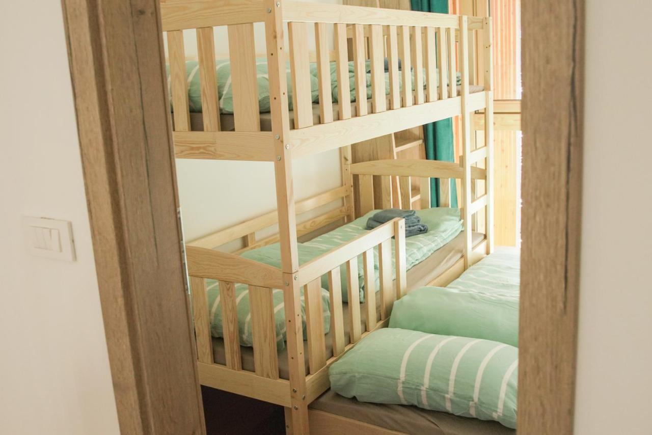 Ski And Bike Apartment Rusovc Kranjska Gora Buitenkant foto